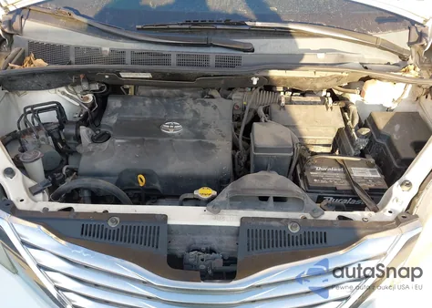 2011 Toyota Sienna Limited V6 z USA, uszkodzony, nr VIN 5TDYK3DC2BS116044